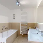 Strandhaus Seeblick 12 بينز