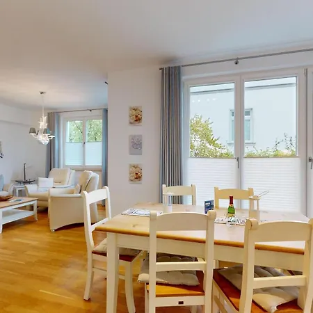 Apartment Strandhaus Seeblick 12 Binz