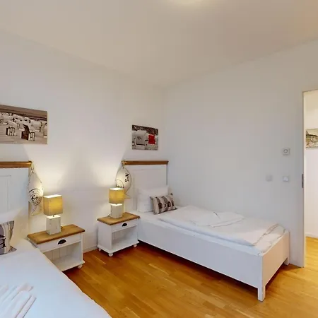 Apartment Strandhaus Seeblick 12